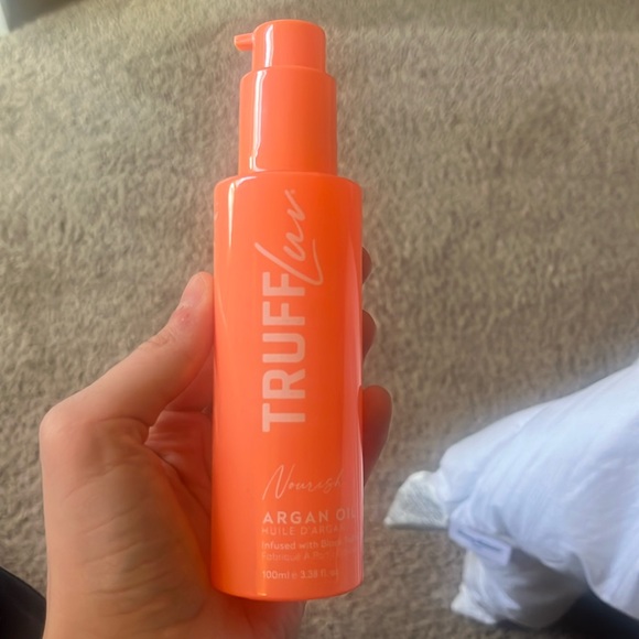 Truff Nourish Argan Oil - Picture 1 of 5
